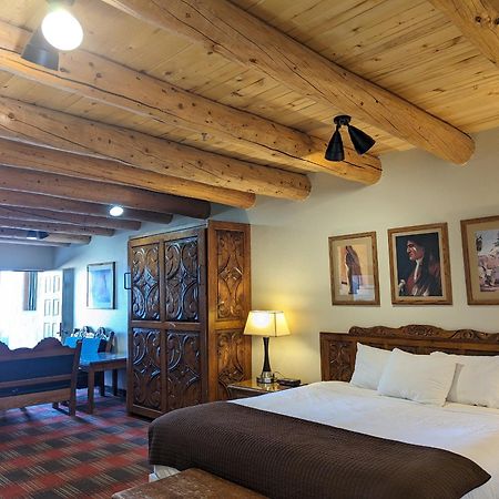 Sagebrush Inn & Suites Taos Buitenkant foto