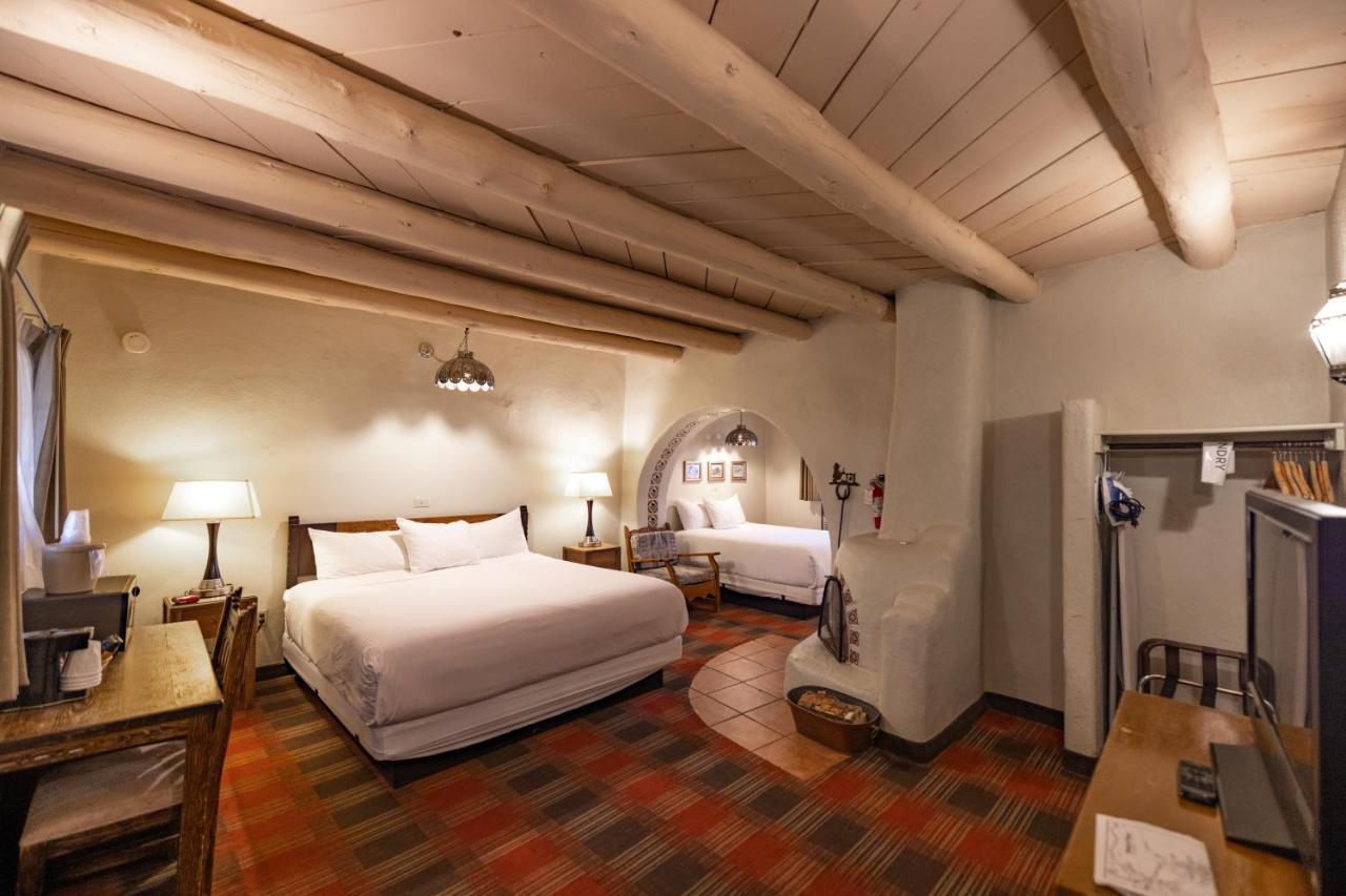 Sagebrush Inn & Suites Taos Buitenkant foto
