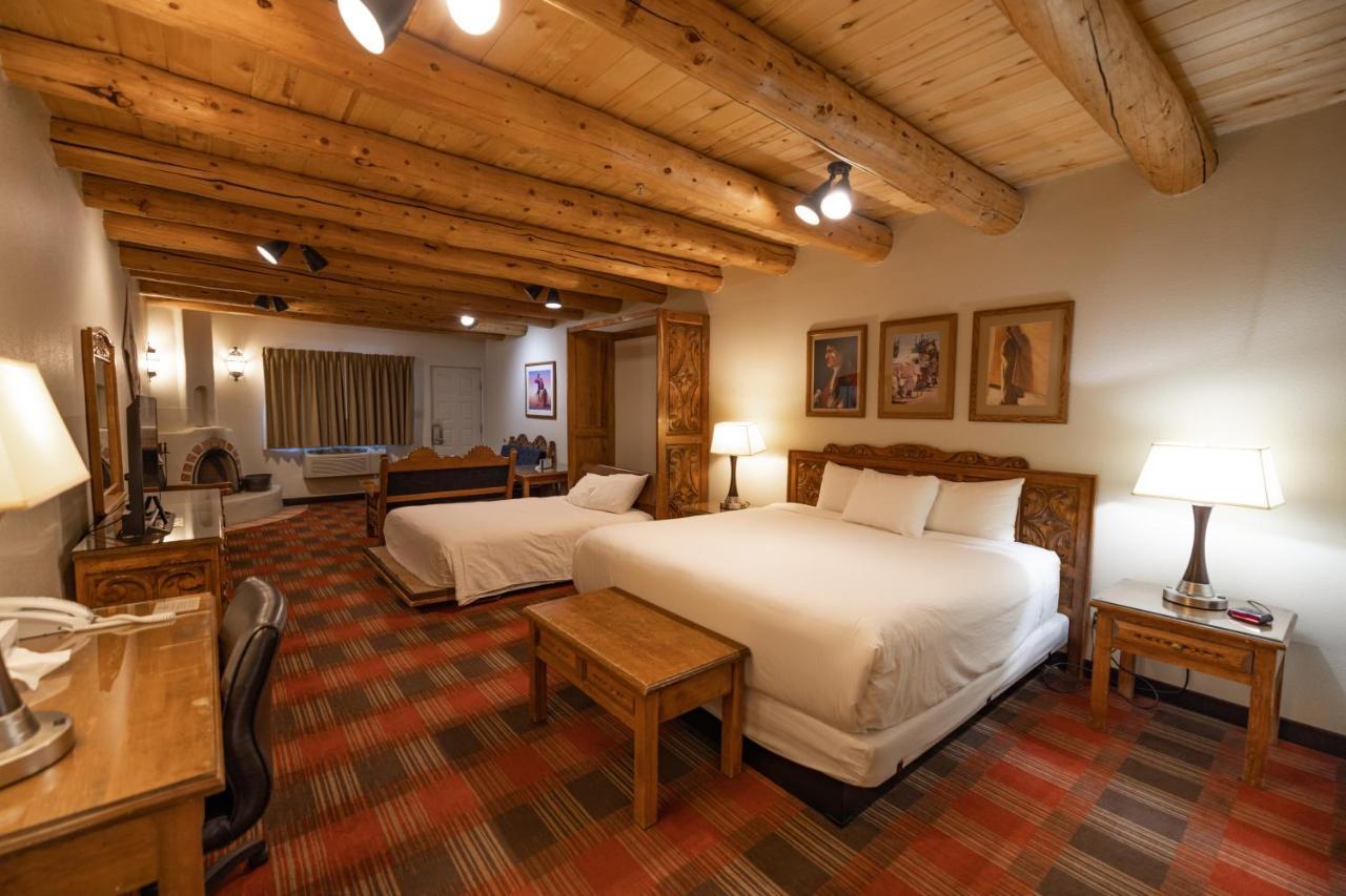 Sagebrush Inn & Suites Taos Buitenkant foto