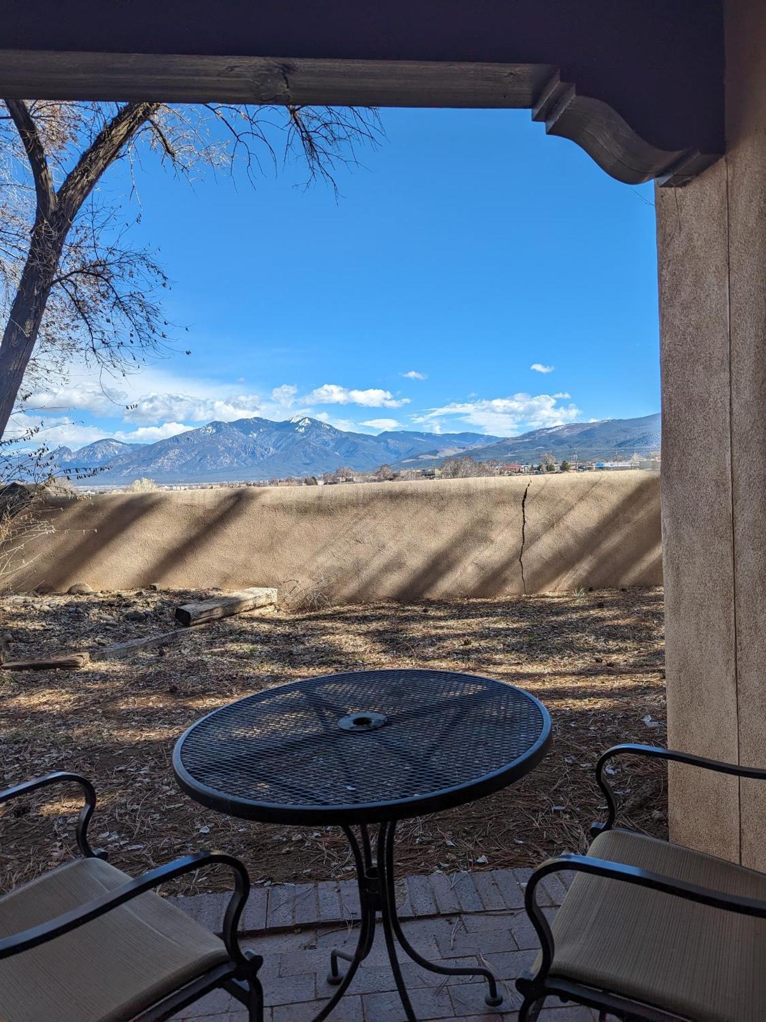 Sagebrush Inn & Suites Taos Buitenkant foto