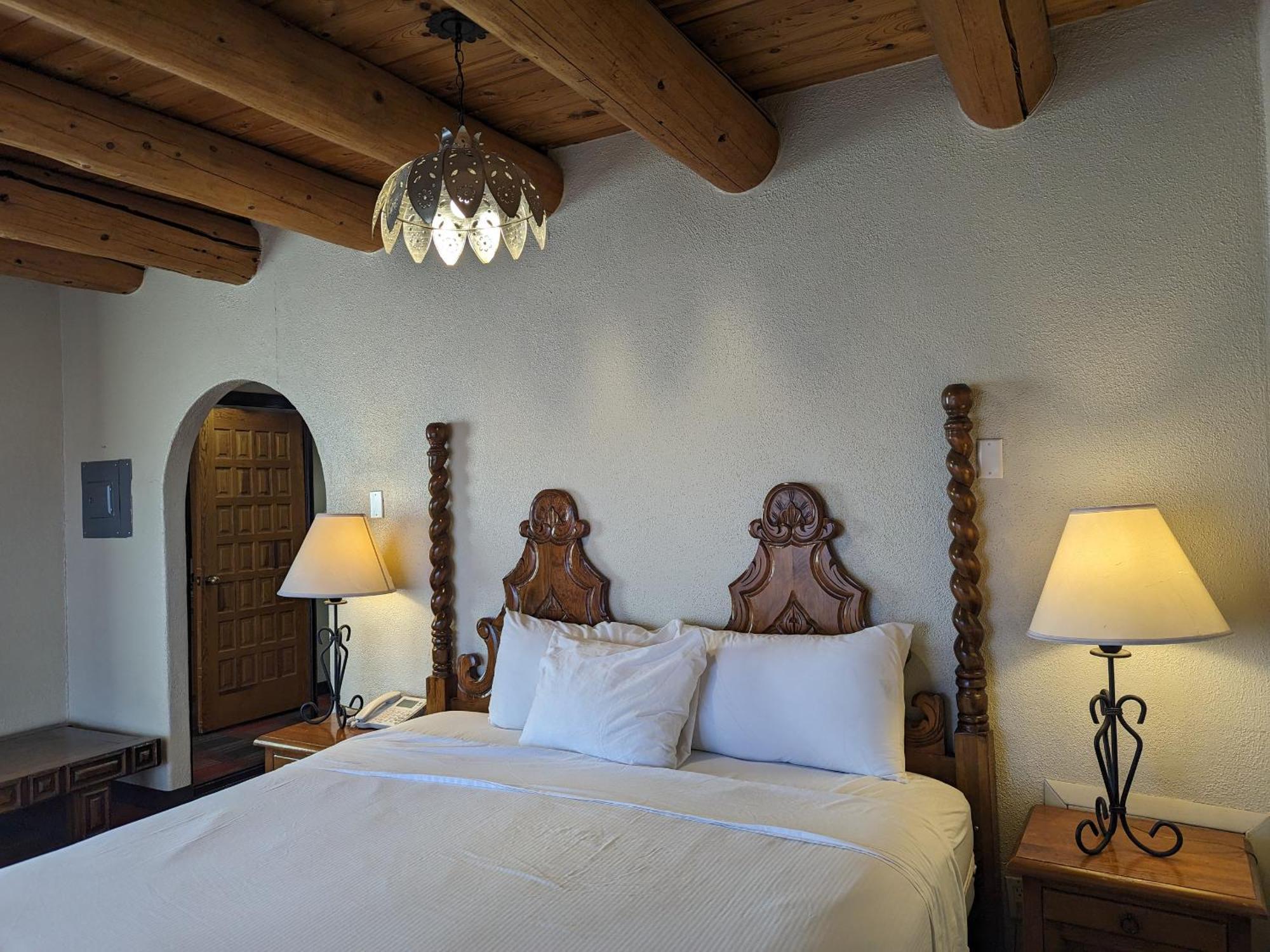 Sagebrush Inn & Suites Taos Buitenkant foto